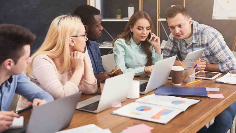 4 Types of Software to Boost Work Processes in Your Company
