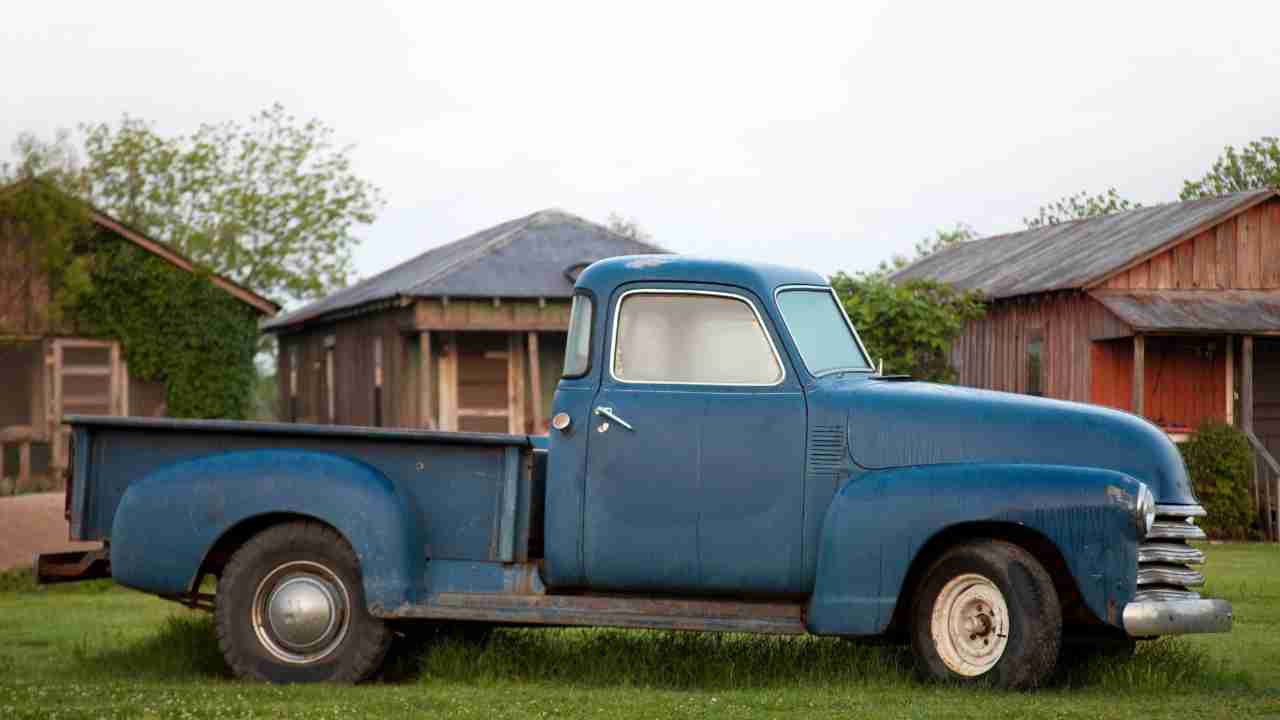 4 Ways to Properly Dispose Your Old Rusty Truck