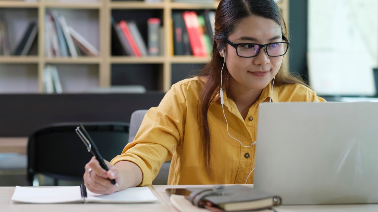 5 Reasons why online Learning is the future of education in 2024