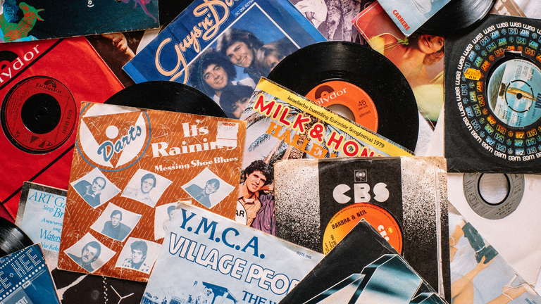 Best Vinyl Record Gifts for Collectors