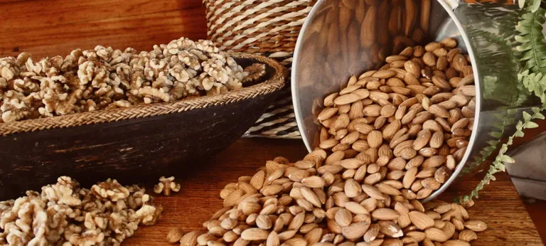 Almonds health benefits