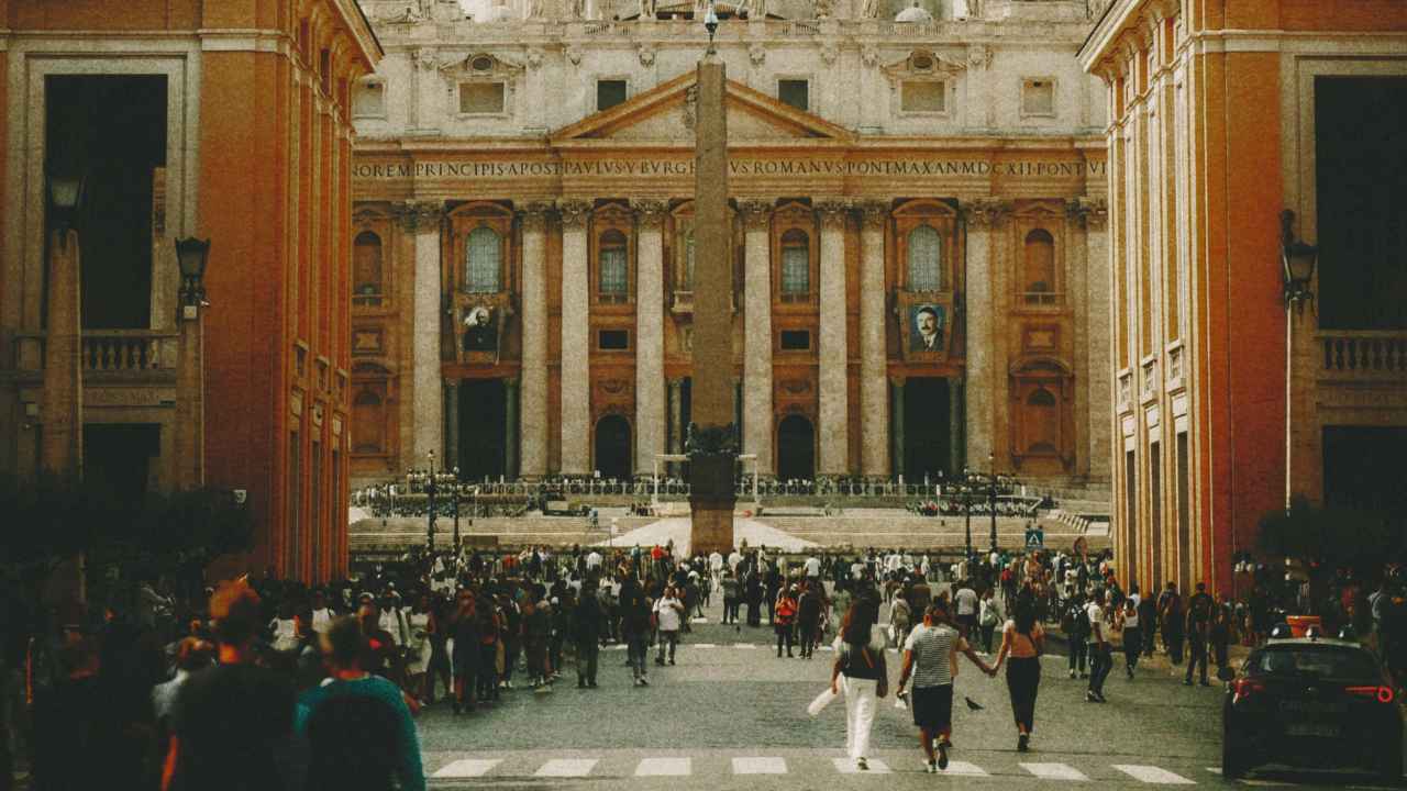 Historical places to travel on foot