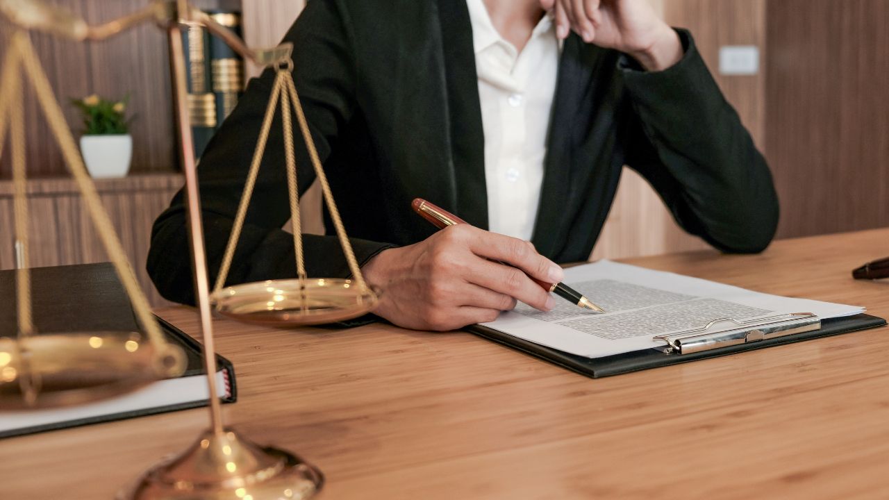 How On The Job Injury Lawyers Help Fight Employer Negligence