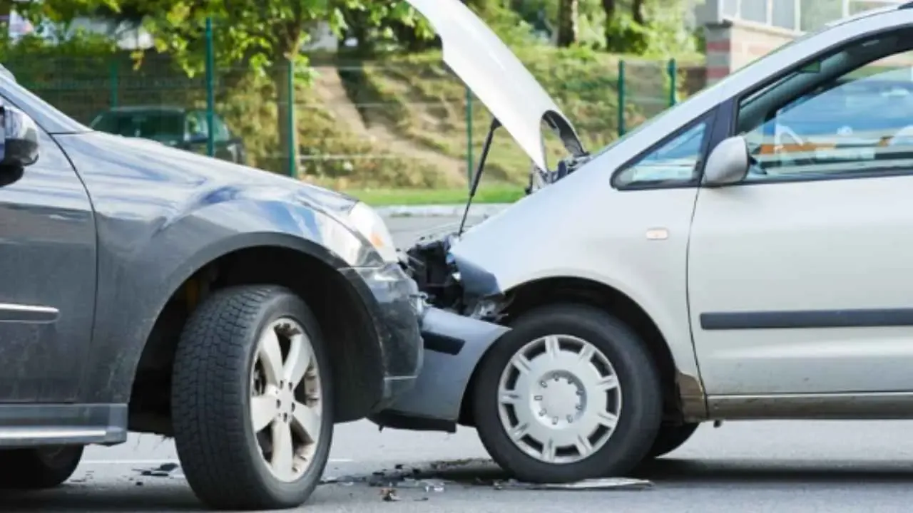Involved in a Car Crash Here’s How to Protect Your Rights (1)