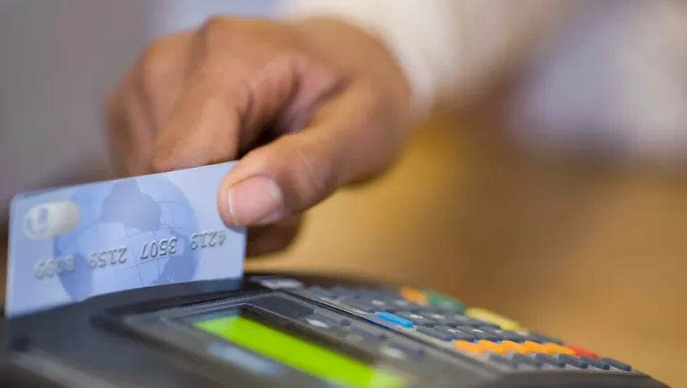 Is it legal to charge a credit card fee