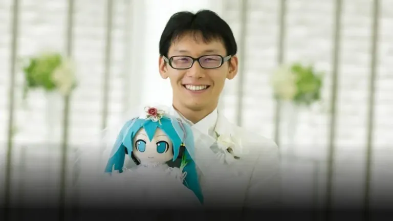 Japanese Man's Marriage to Hologram Hits Unexpected Snag