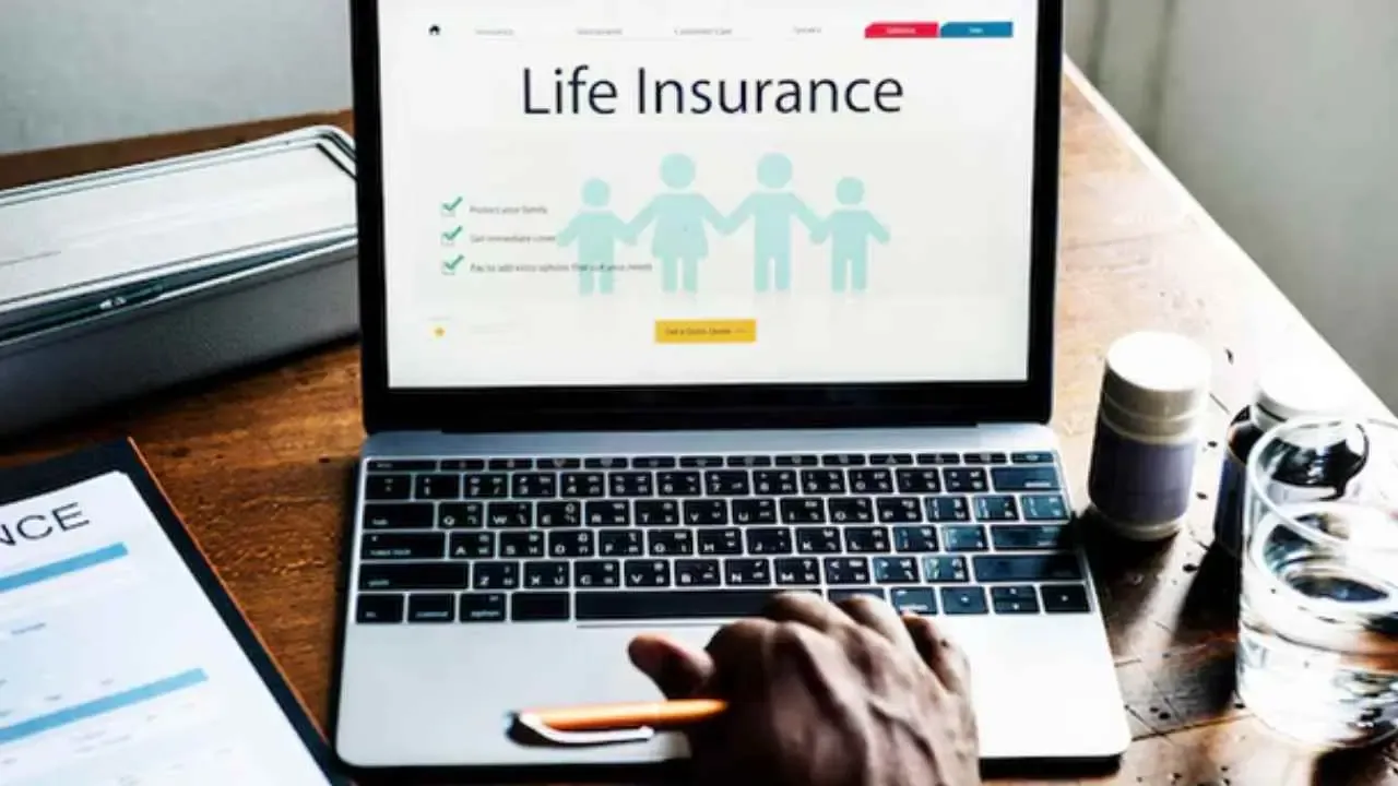 Life Insurance for Young Singles Why It’s Worth Considering Early On (1)