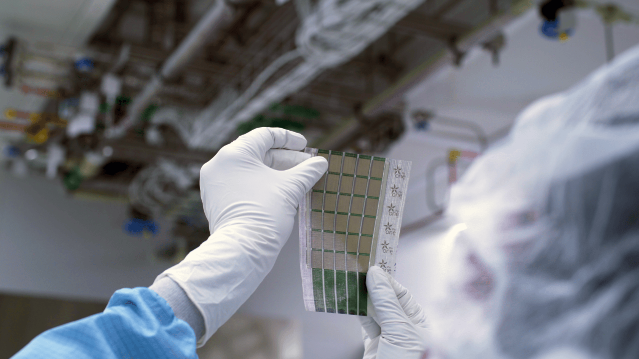 MIT’s Paper-Thin Solar Cells Are 100x Lighter, 18x Stronger