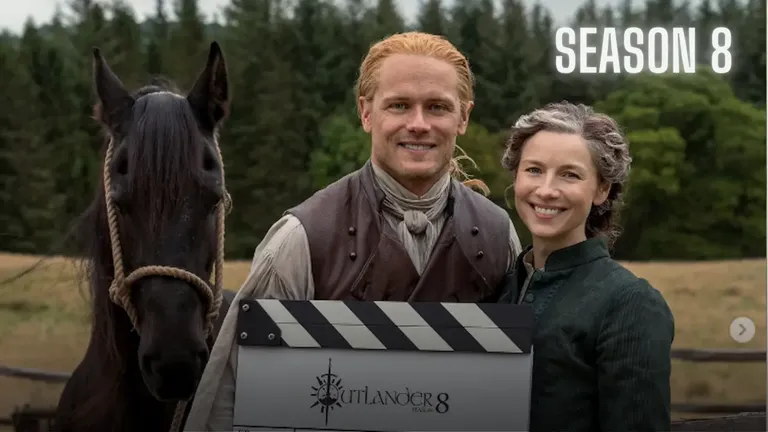 Outlander main cast on set