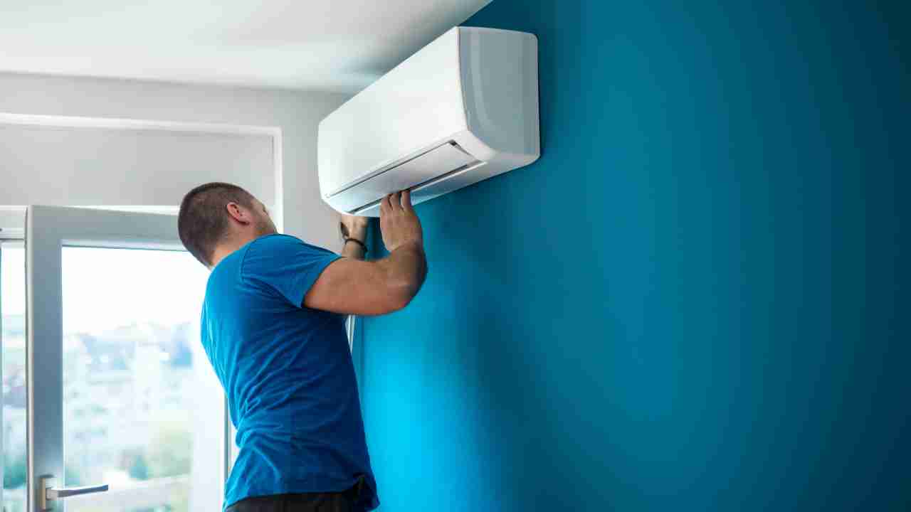 Split Type AC Unit Running Smoothly