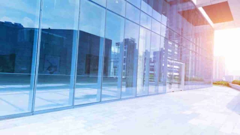 Striking the Right Balance with Glass Partitions