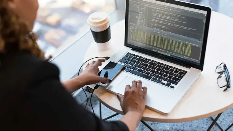 The Role of AI App Builders in Democratizing App Development