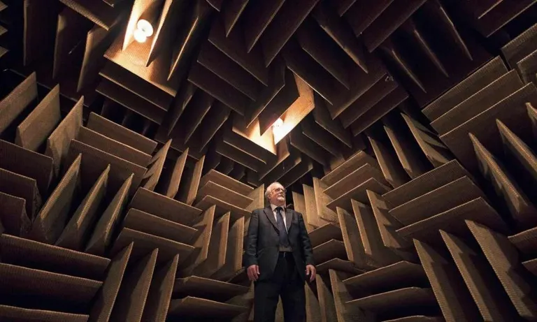 This Room Will Drive You Insane Within Minutes