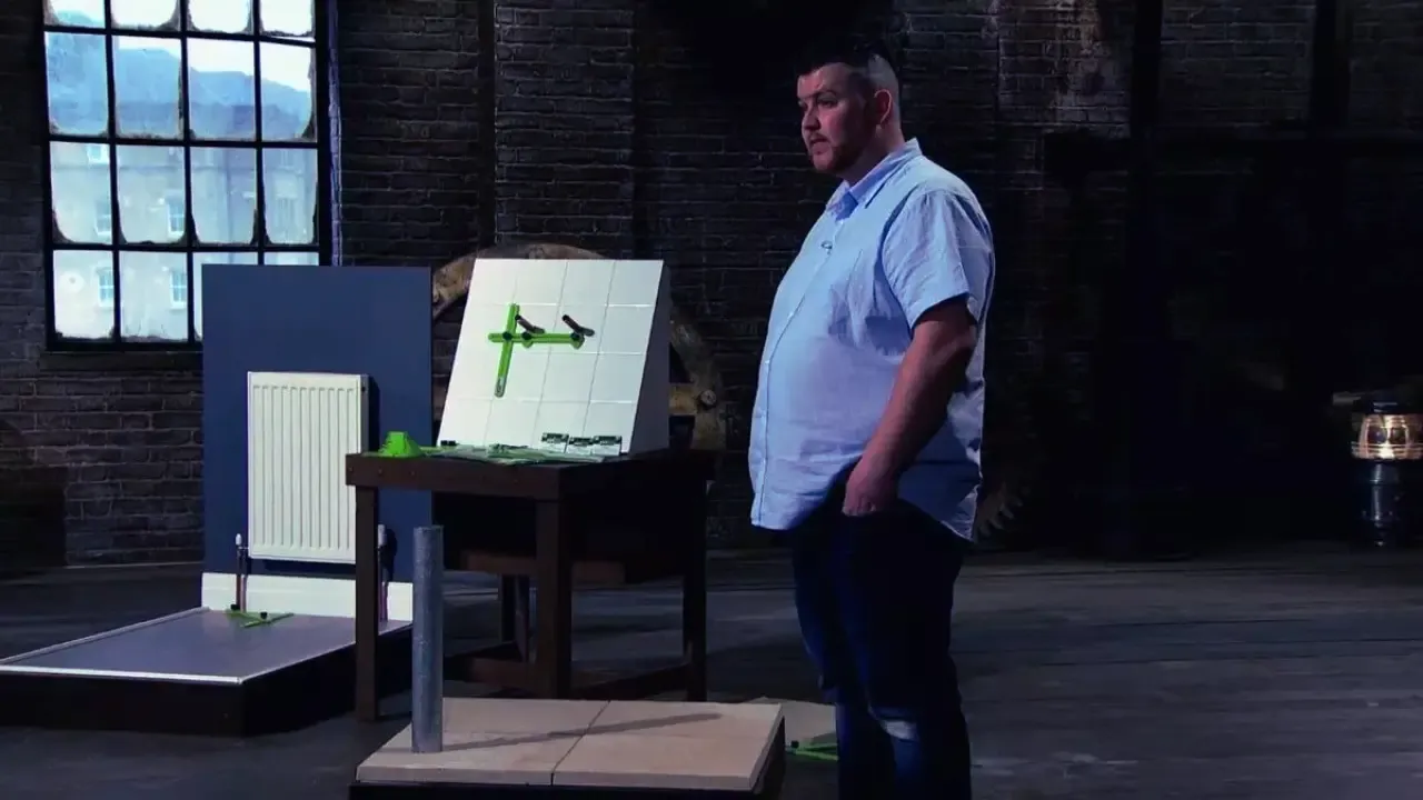 Tiernan McCorkell pitching Pipe Easy on Dragon’s Den with a live demo setup showing the tool in action on tiled and flooring surfaces.
