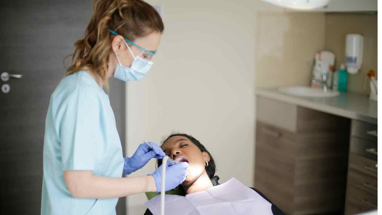 Understanding the Connection between Dental Health and Overall Well being