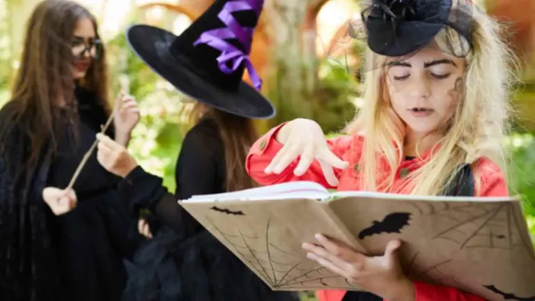 What Makes a Halloween Shop the Best Place for Spooky Essentials