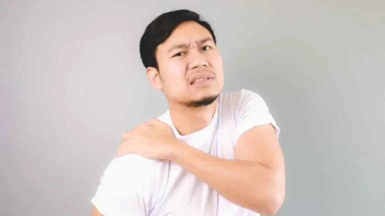 What You Need to Know About Labrum Tear Treatment for Shoulder Injuries