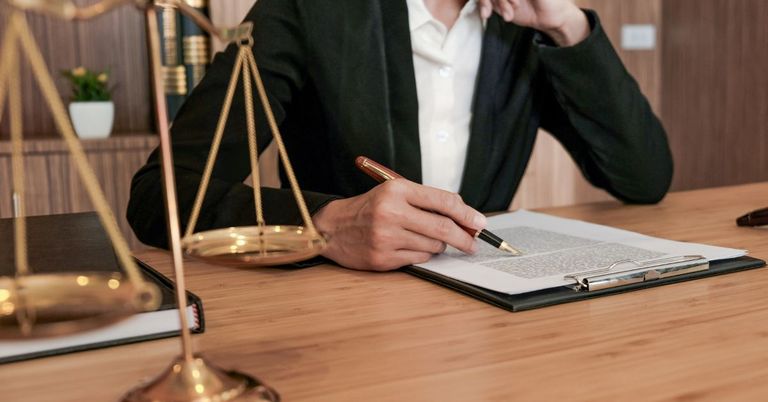 When to Hire an Injury Lawyer Signs You Need Legal Help