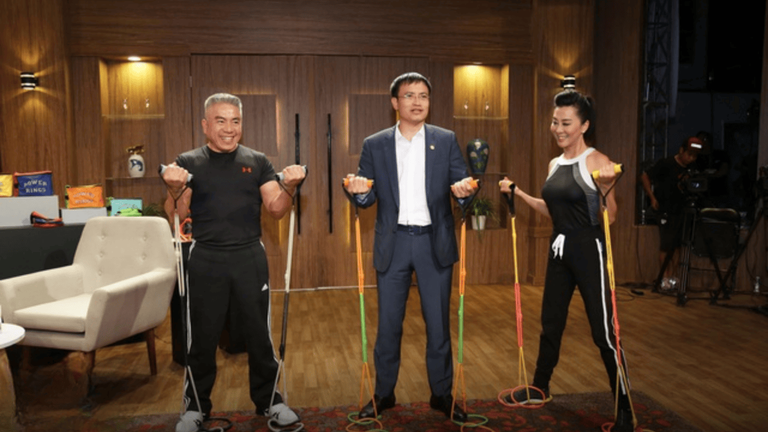Huy Vo and MC Nguyen Cao Ky Duyen presenting Power Rings on Shark Tank Vietnam with Shark Tran Anh Vuong