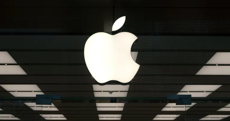 iPhone Users May Be Eligible for $65 Refunds After Apple Settles Lawsuit