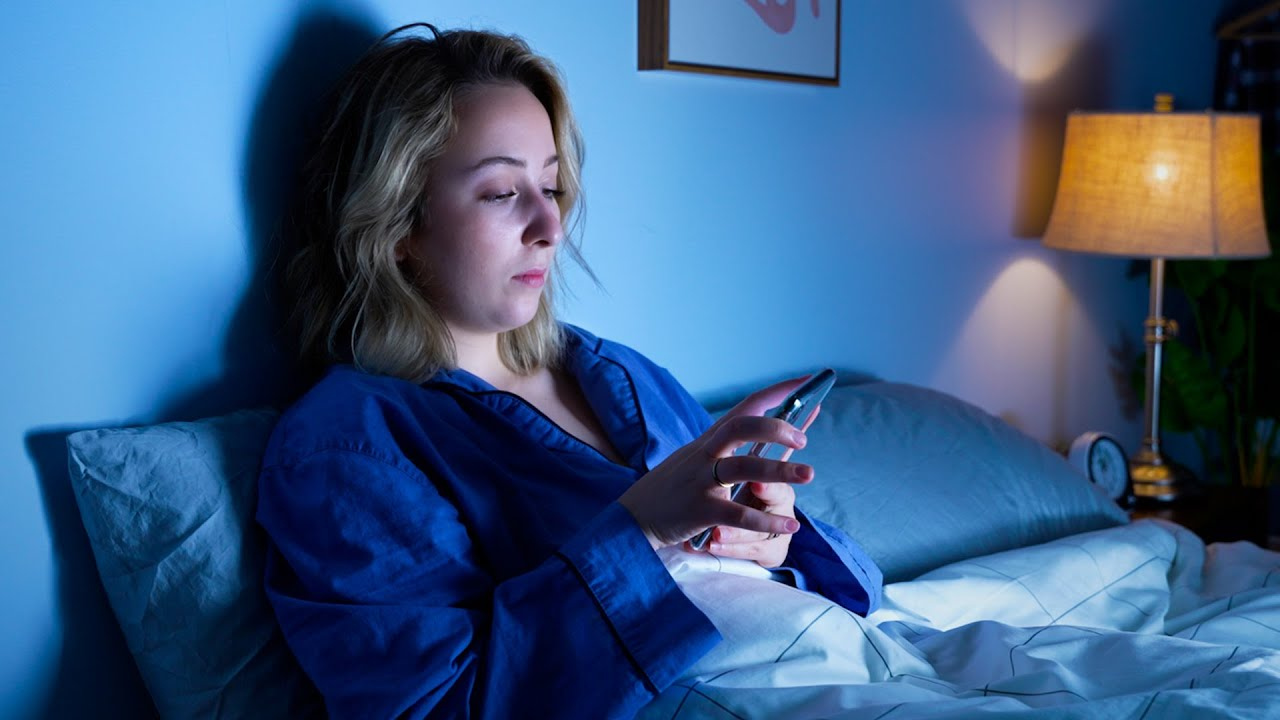 Blue Light-Free Lighting for Healthier Sleep Patterns
