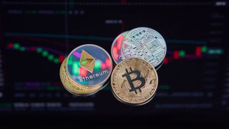 Effortlessly With an Interactive Coin Flipper