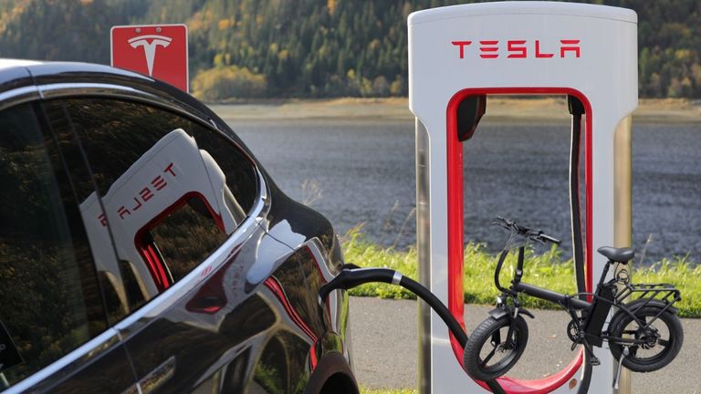 Electric Bikes Are Bridging the Gap Between Cars and Bicycles