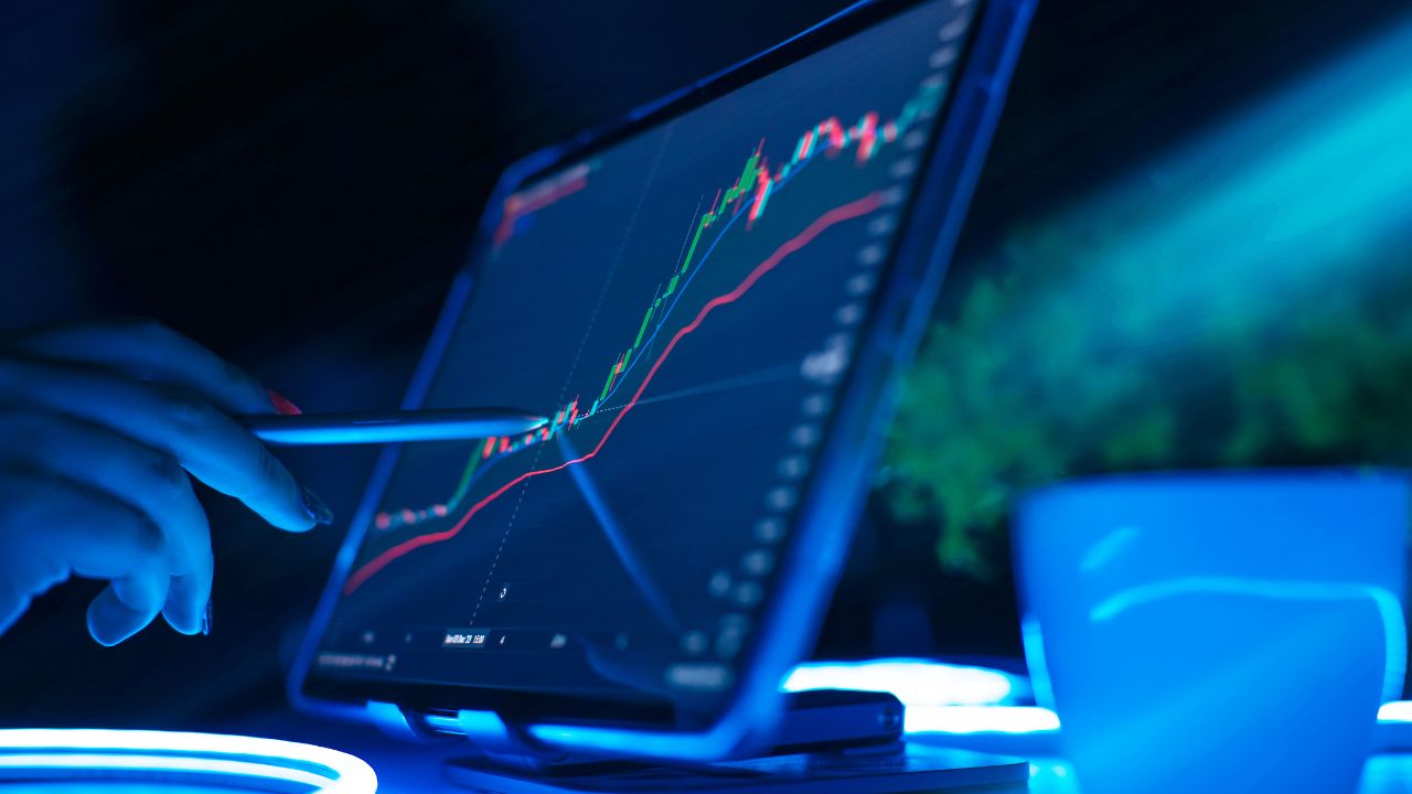 The Catalysts of Change How Market Indicators Drive Investment Trends