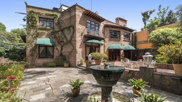 Featured Mexico homes for sale